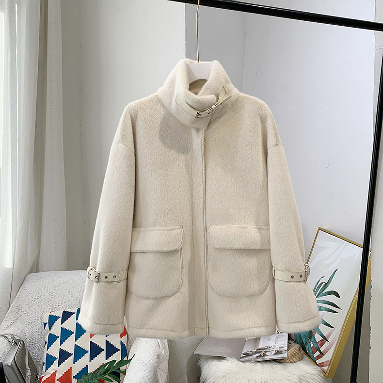 Women's short fur coat with imitation mink plush