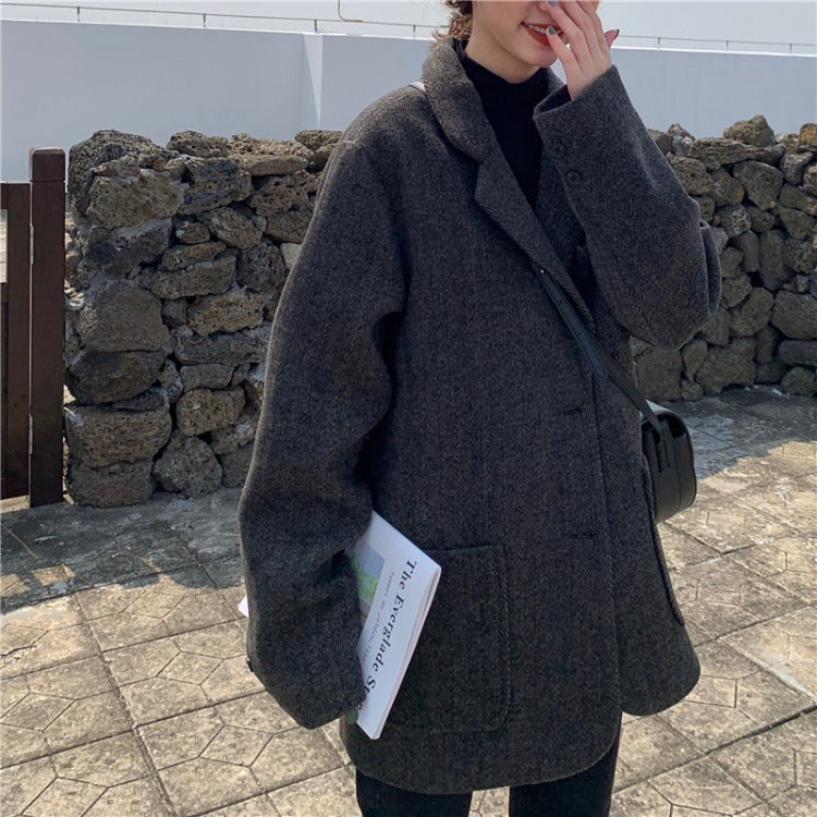 Pocket two button suit coat