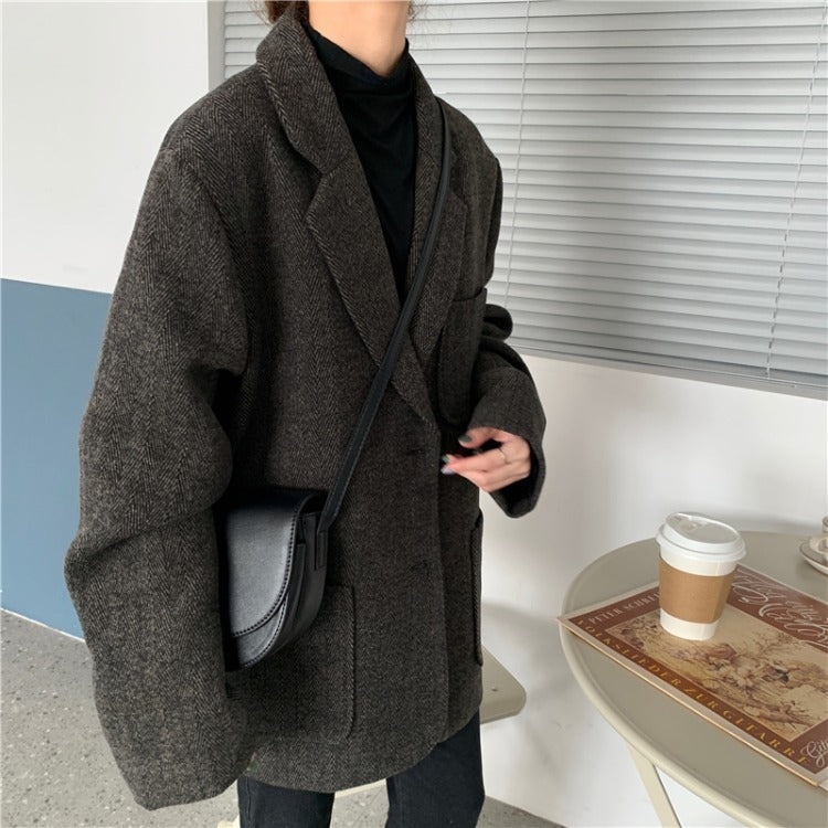 Pocket two button suit coat