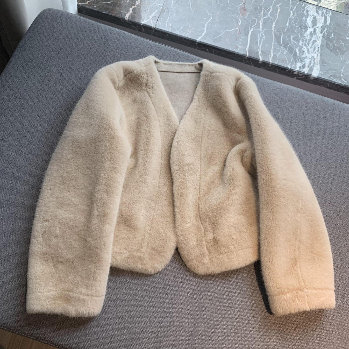 Women's Short Solid Color Eco-friendly Fur Jacket