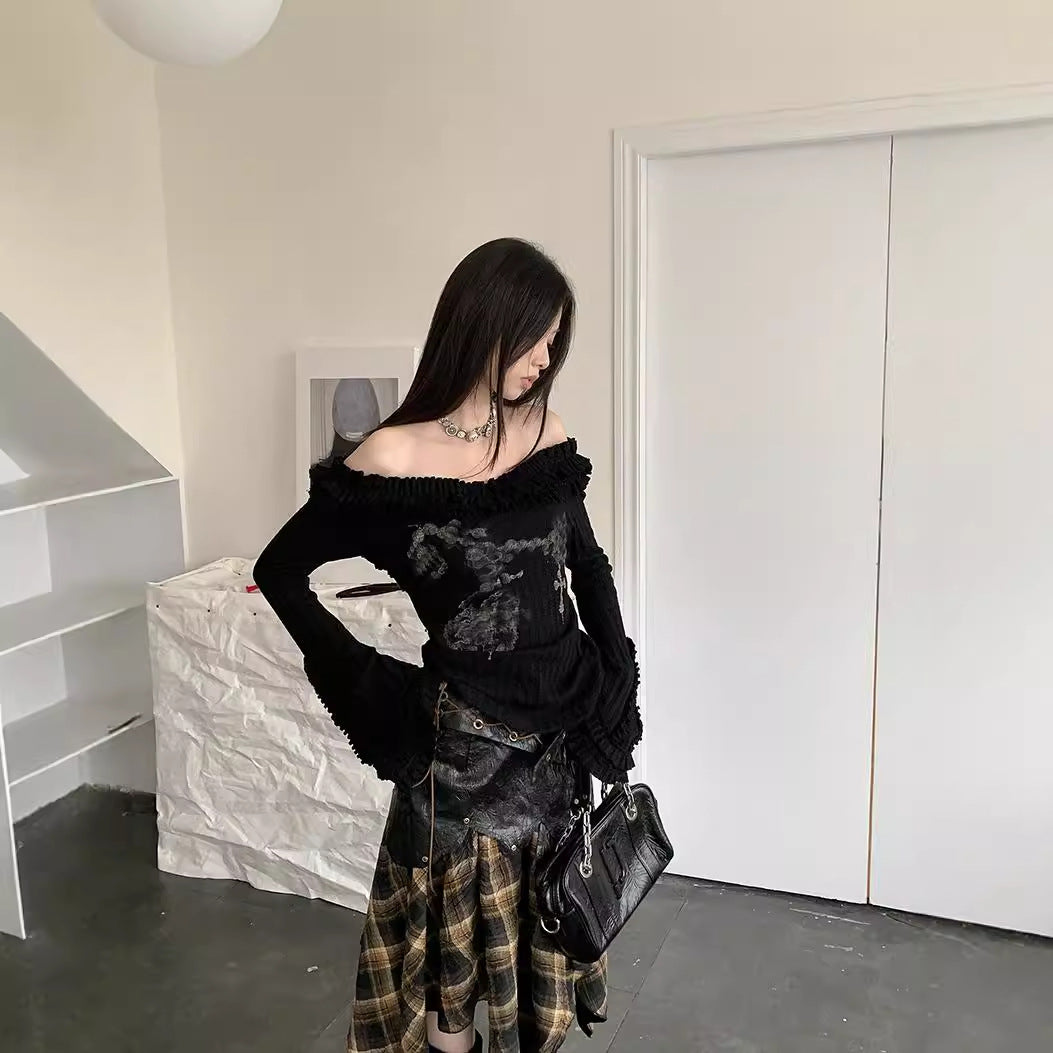 Retro Pure Desire Floral-print Off-shoulder Bell Sleeve Knitted Top