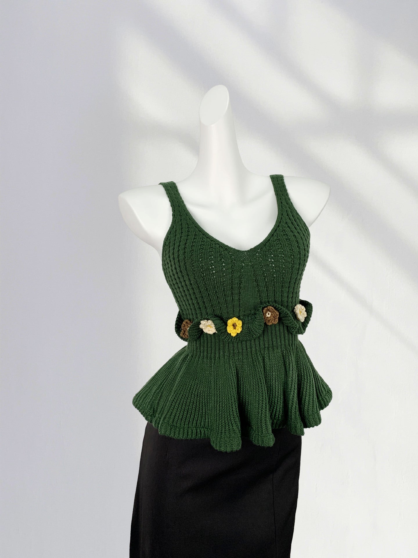 Retro French Handmade Crochet Three-dimensional Flower Top