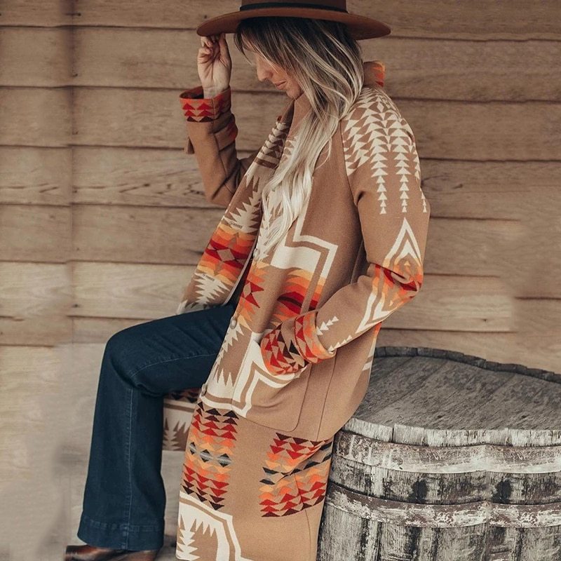 Patchwork lapel buttoned woolen coat