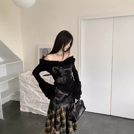 Retro Pure Desire Floral-print Off-shoulder Bell Sleeve Knitted Top